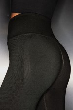 Seamless Shaping Sports Leggings in DryMove